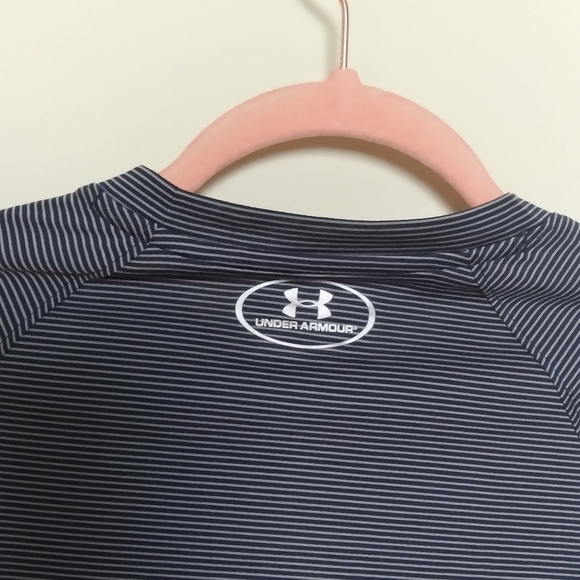 Under Armour Striped Short Sleeve Loose Fit Heatgear Athletic Tee Size Small - Picture 5 of 10